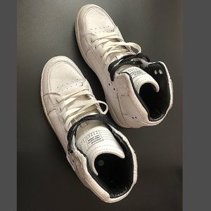 Retro Gravis hightop Skate Shoes size 9